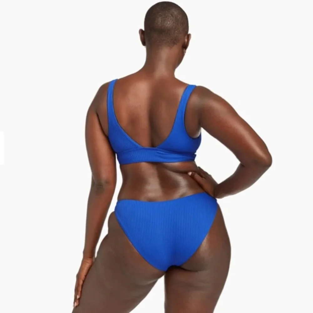 NEW! Vitamin A Midori Classic Cut Bikini Bottom - NWT $105 retail - XS (4/XS)